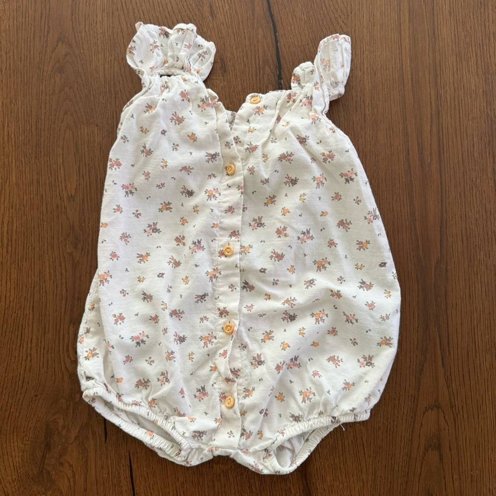 H&M Floral Baby Romper with Ruffle Sleeves, Size 6-9M